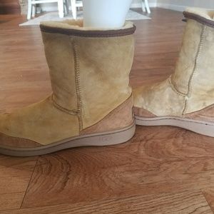 Men's Size 12 ORIGINAL UGG Boots